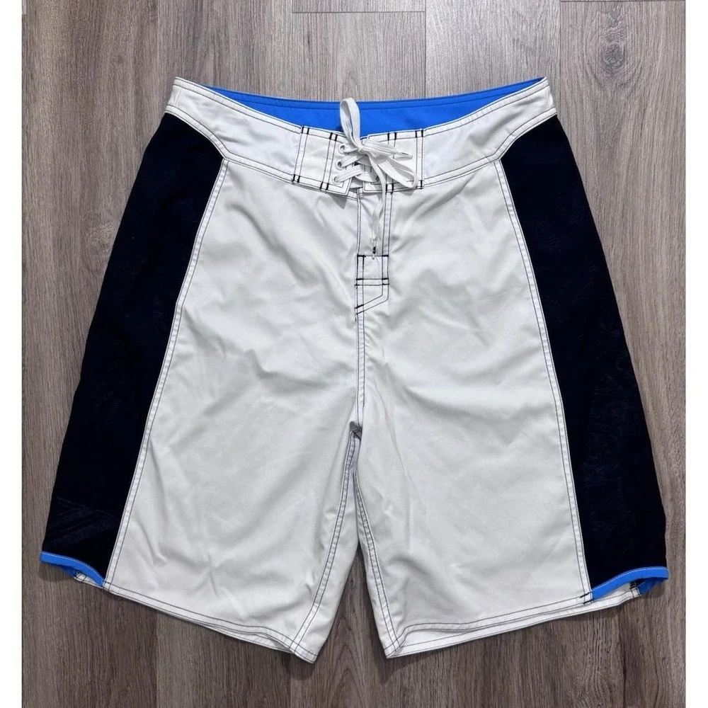 Y2K Vintage Quicksilver Colorblock Board Shorts Men's Size 33